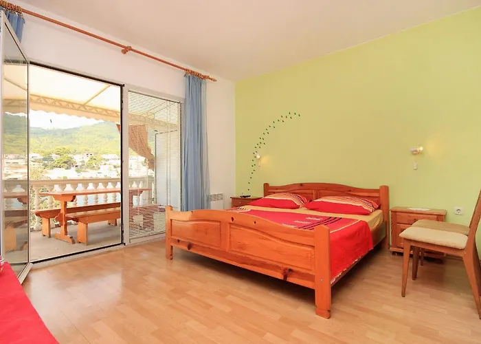 By The Sea Brna, Korcula - 9293 * Smokvica